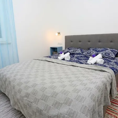 Apartment Pojisan *